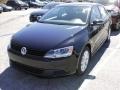 Black - Jetta SE Sedan Photo No. 9