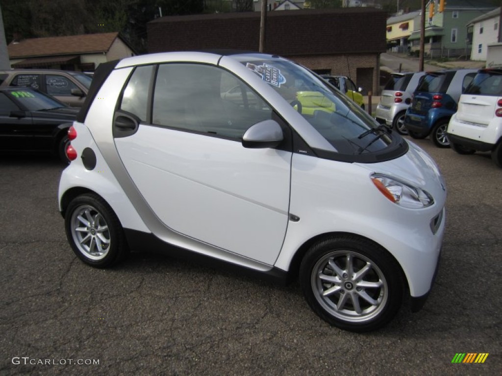 Crystal White 2009 Smart fortwo passion cabriolet Exterior Photo #63463798