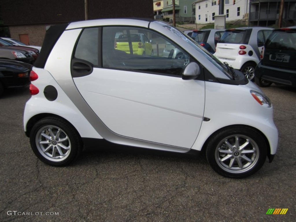 Crystal White 2009 Smart fortwo passion cabriolet Exterior Photo #63463886