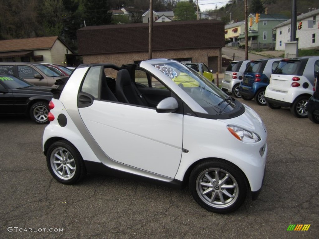 Crystal White 2009 Smart fortwo passion cabriolet Exterior Photo #63463972