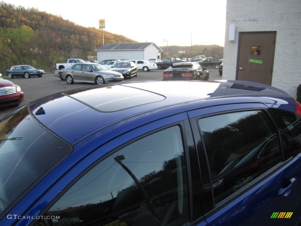 2004 Focus SVT Hatchback - Sonic Blue Metallic / Black photo #14