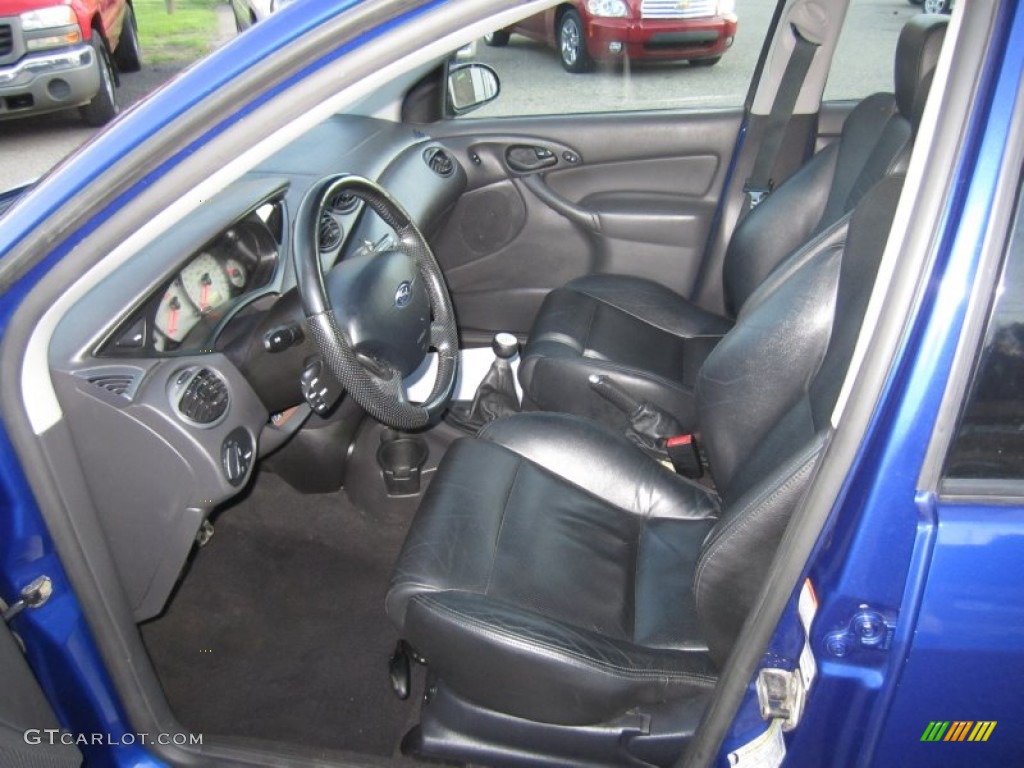 2004 Sonic Blue Metallic Ford Focus Svt Hatchback 63450912