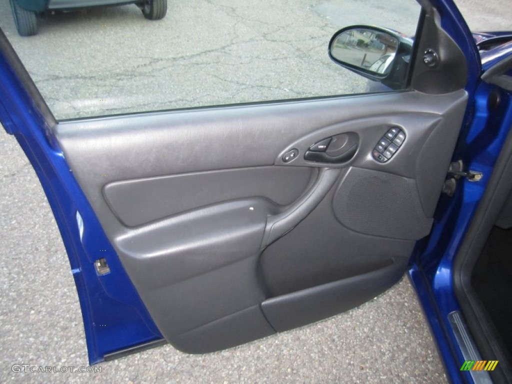 2004 Ford Focus SVT Hatchback Black Door Panel Photo #63464386