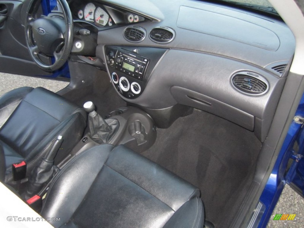 2004 Sonic Blue Metallic Ford Focus Svt Hatchback 63450912