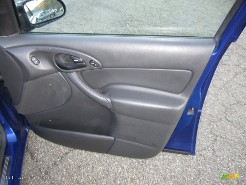 2004 Ford Focus SVT Hatchback Black Door Panel Photo #63464482