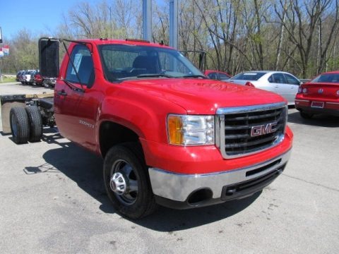 2009 GMC Sierra 3500HD Work Truck Regular Cab Dually Chassis Data, Info and Specs