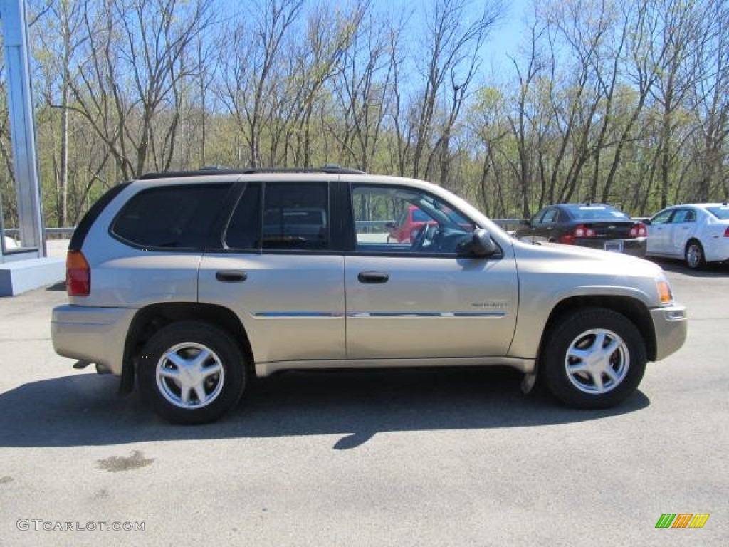 2006 Envoy SLT 4x4 - Sand Beige Metallic / Ebony Black photo #4