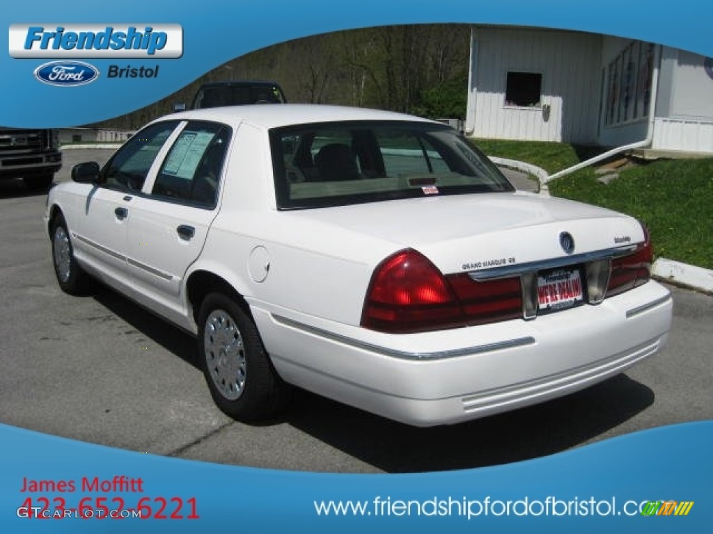 2004 Grand Marquis GS - Vibrant White / Medium Parchment photo #8