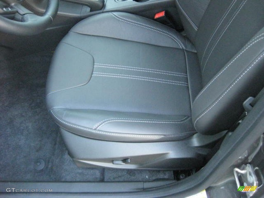 2012 Focus Titanium Sedan - Sterling Grey Metallic / Charcoal Black Leather photo #11