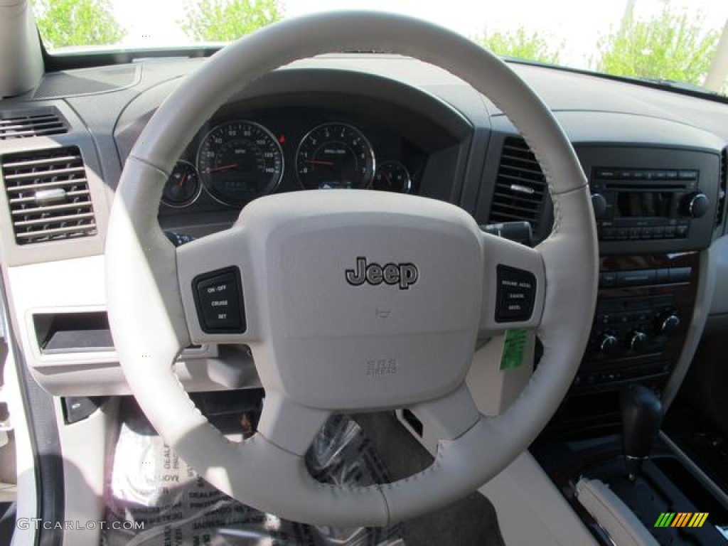 2005 Grand Cherokee Limited 4x4 - Stone White / Dark Khaki/Light Graystone photo #10