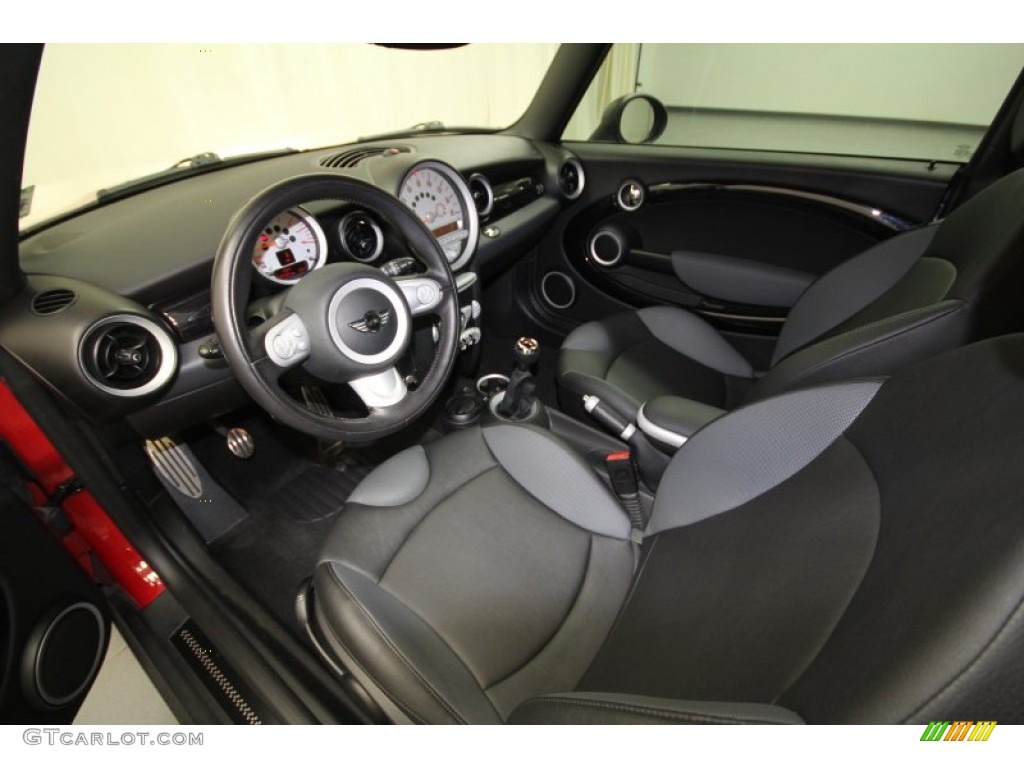 Black/Grey Interior 2009 Mini Cooper John Cooper Works Clubman Photo #63475345