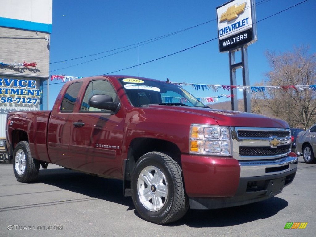 2009 Silverado 1500 LT Extended Cab 4x4 - Deep Ruby Red Metallic / Light Cashmere photo #3