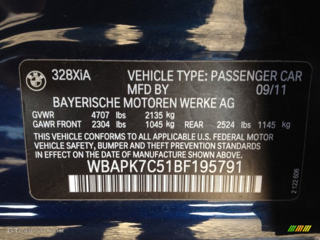 2011 3 Series 328i xDrive Sedan - Deep Sea Blue Metallic / Black photo #16