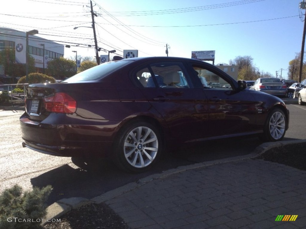 2009 3 Series 328xi Sedan - Barbara Red Metallic / Beige photo #6