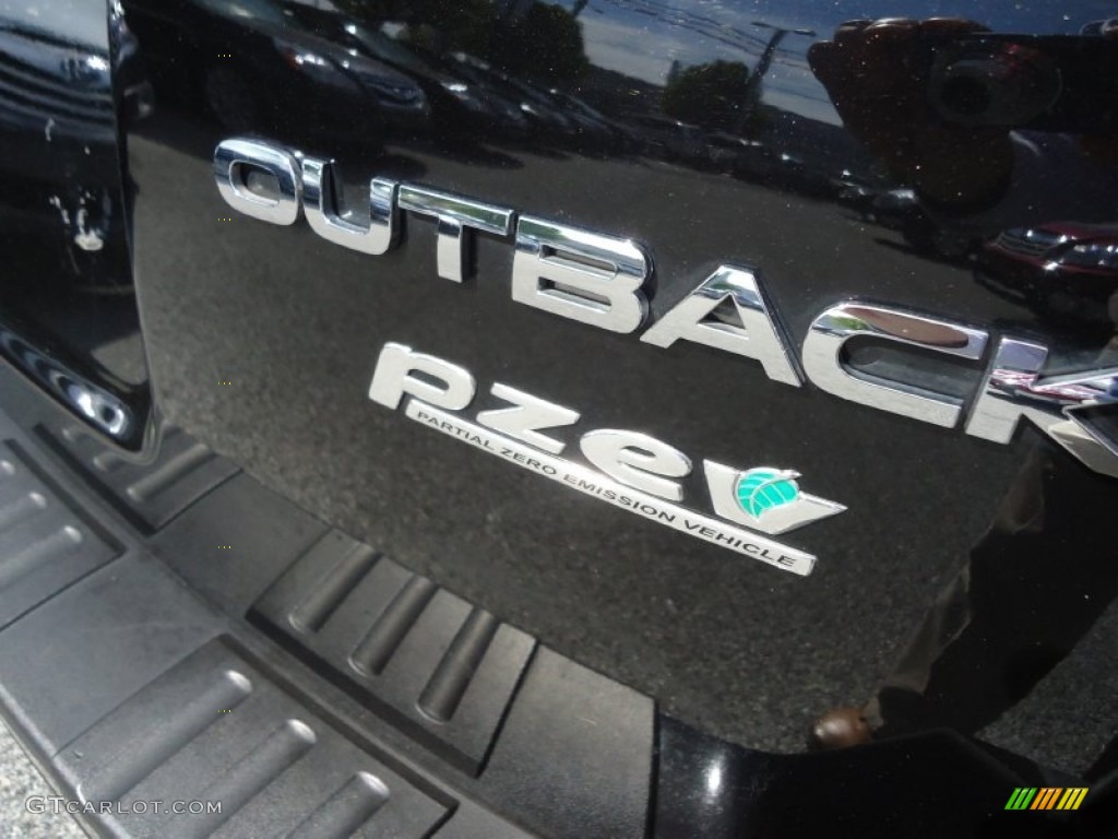2011 Outback 2.5i Limited Wagon - Crystal Black Silica / Off Black photo #6