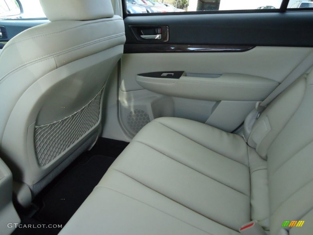 2011 Outback 2.5i Limited Wagon - Crystal Black Silica / Off Black photo #11