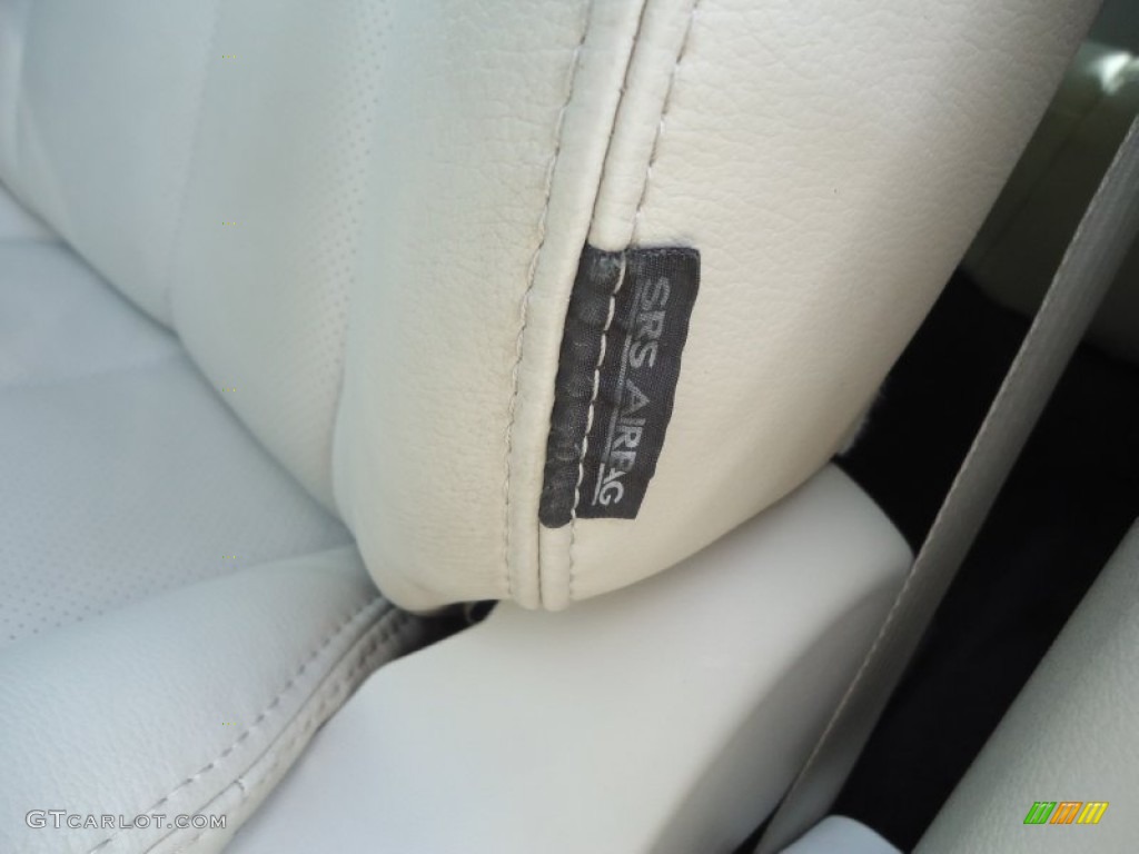 2011 Outback 2.5i Limited Wagon - Crystal Black Silica / Off Black photo #15