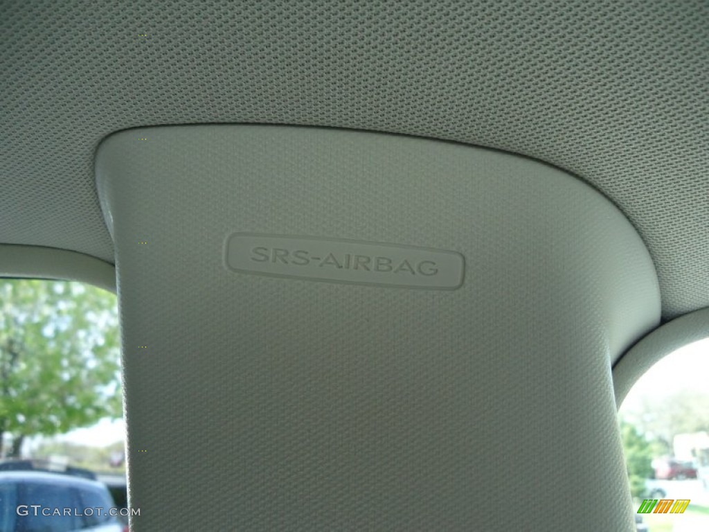 2011 Outback 2.5i Limited Wagon - Crystal Black Silica / Off Black photo #16