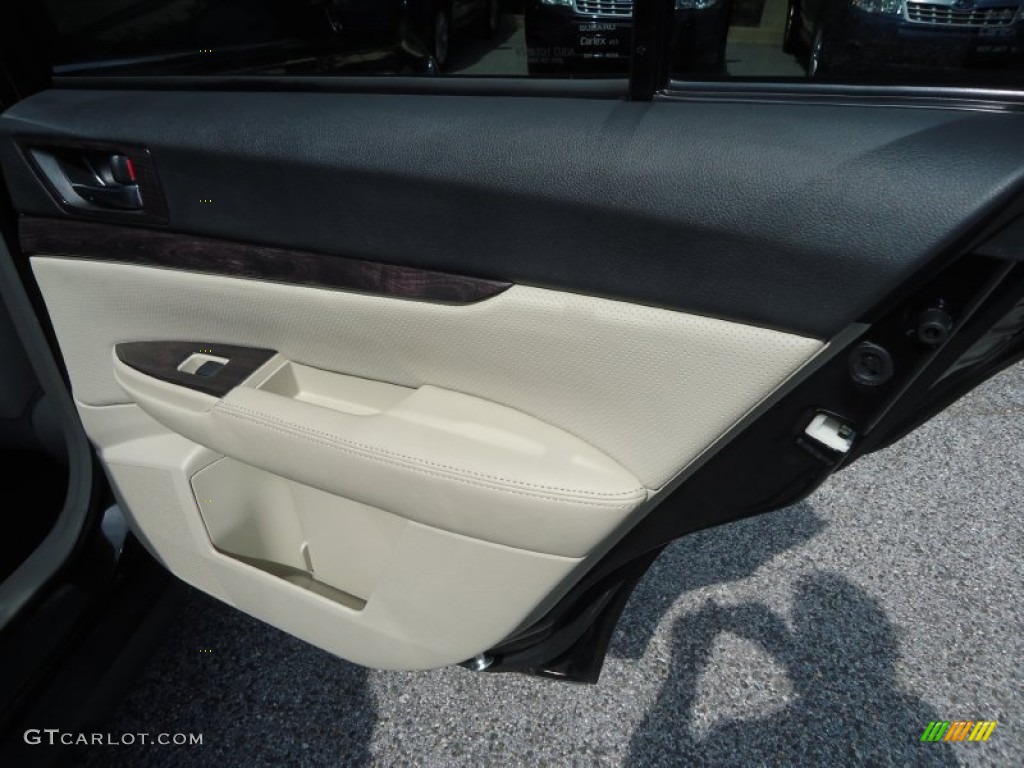 2011 Outback 2.5i Limited Wagon - Crystal Black Silica / Off Black photo #35