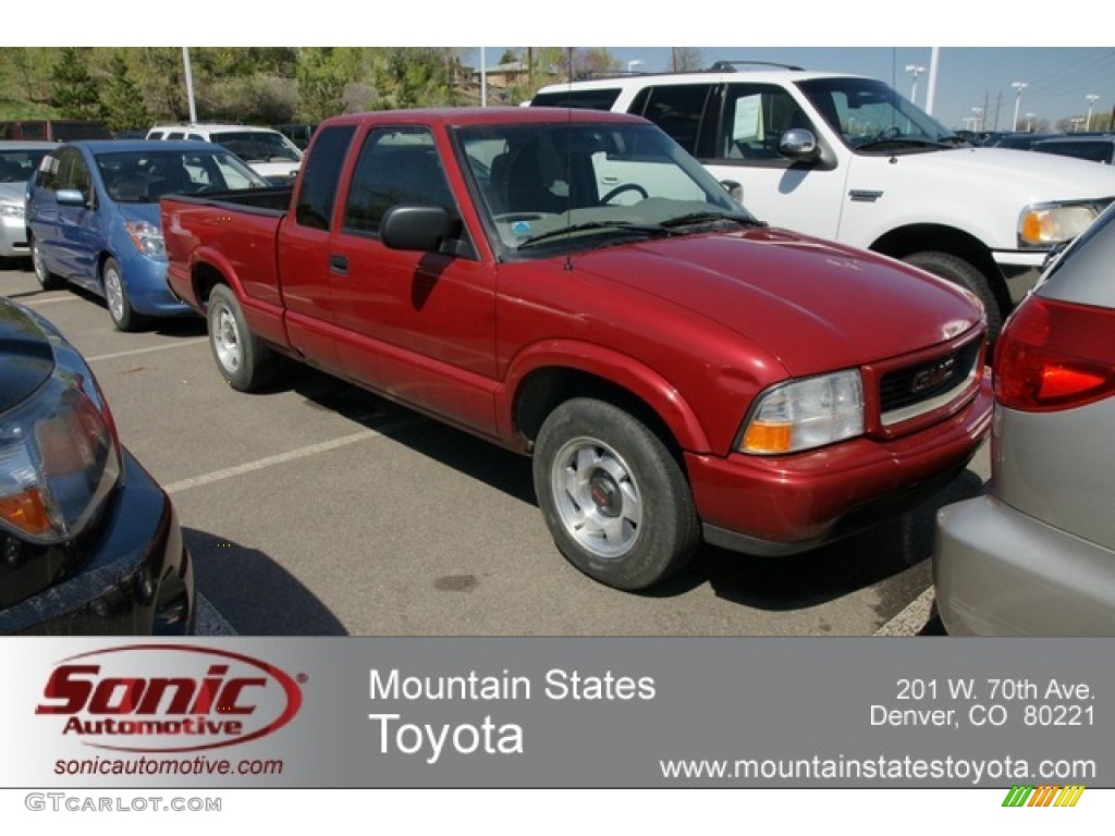 2000 Sonoma SLE Extended Cab - Cherry Red Metallic / Graphite photo #1