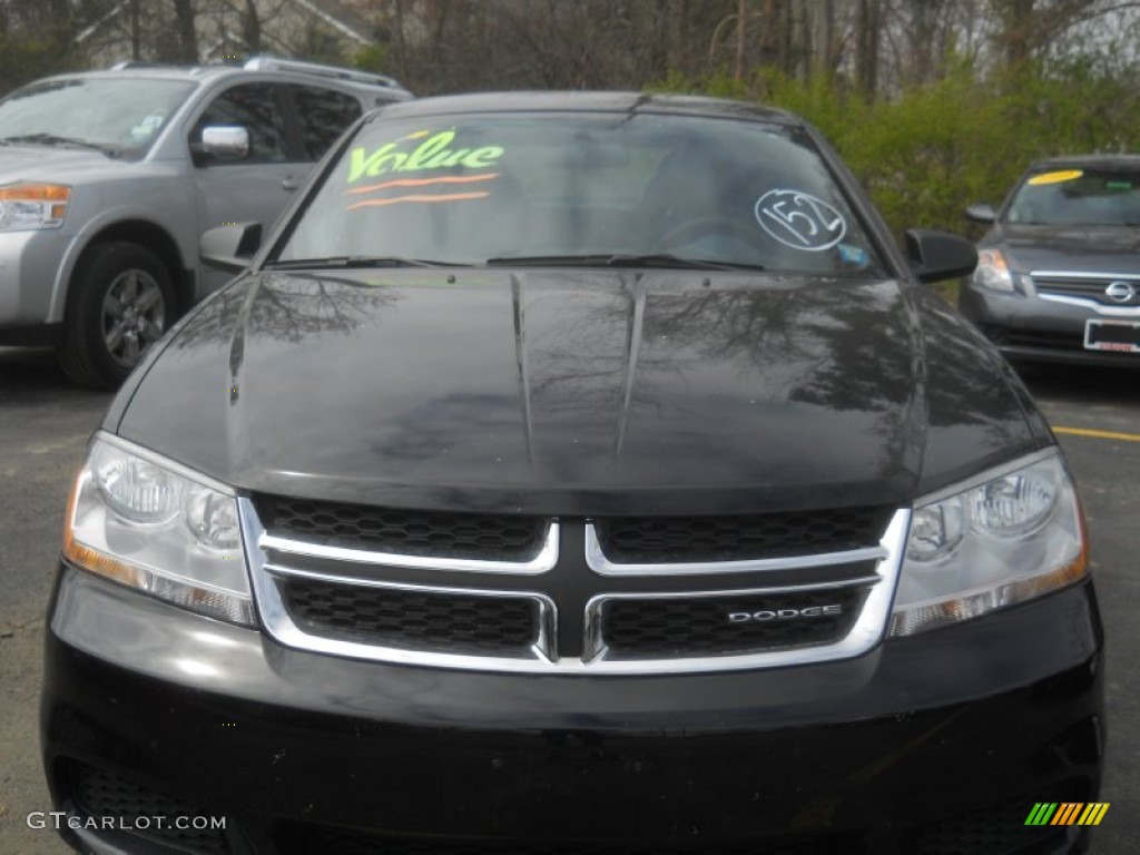 2011 Avenger Express - Black / Black photo #13