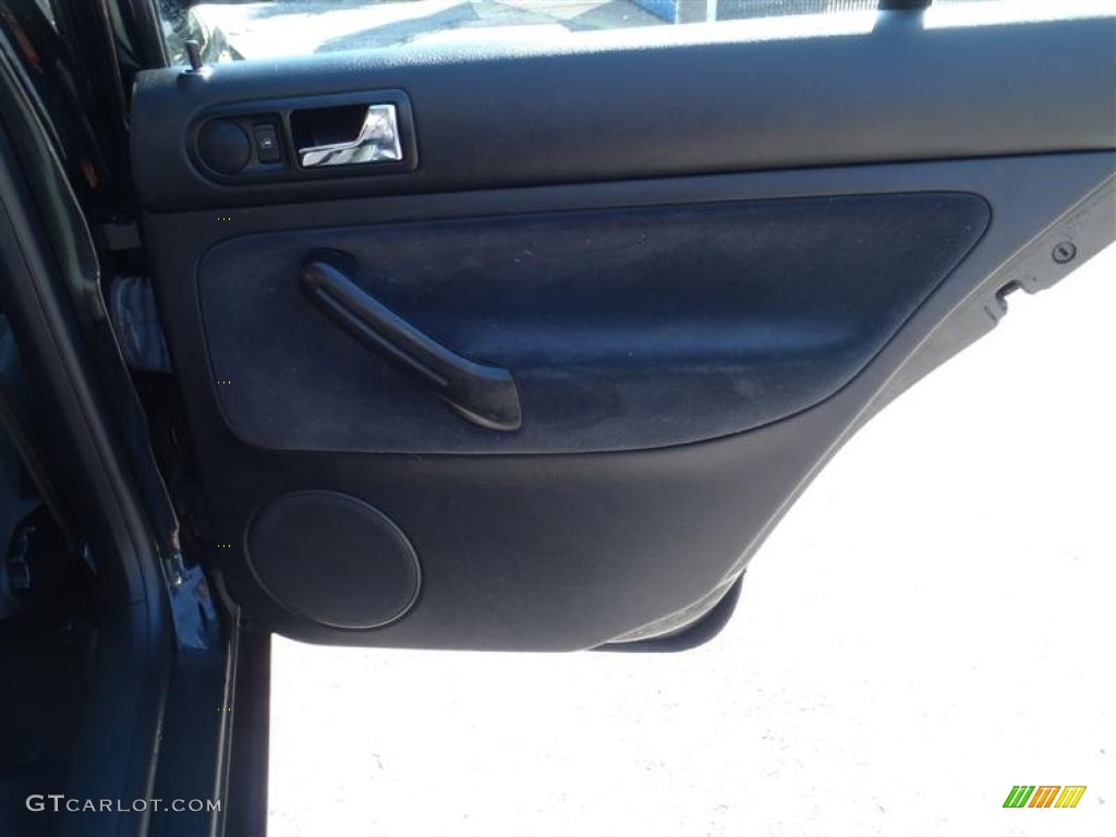 2002 Jetta GLS Sedan - Black / Black photo #39