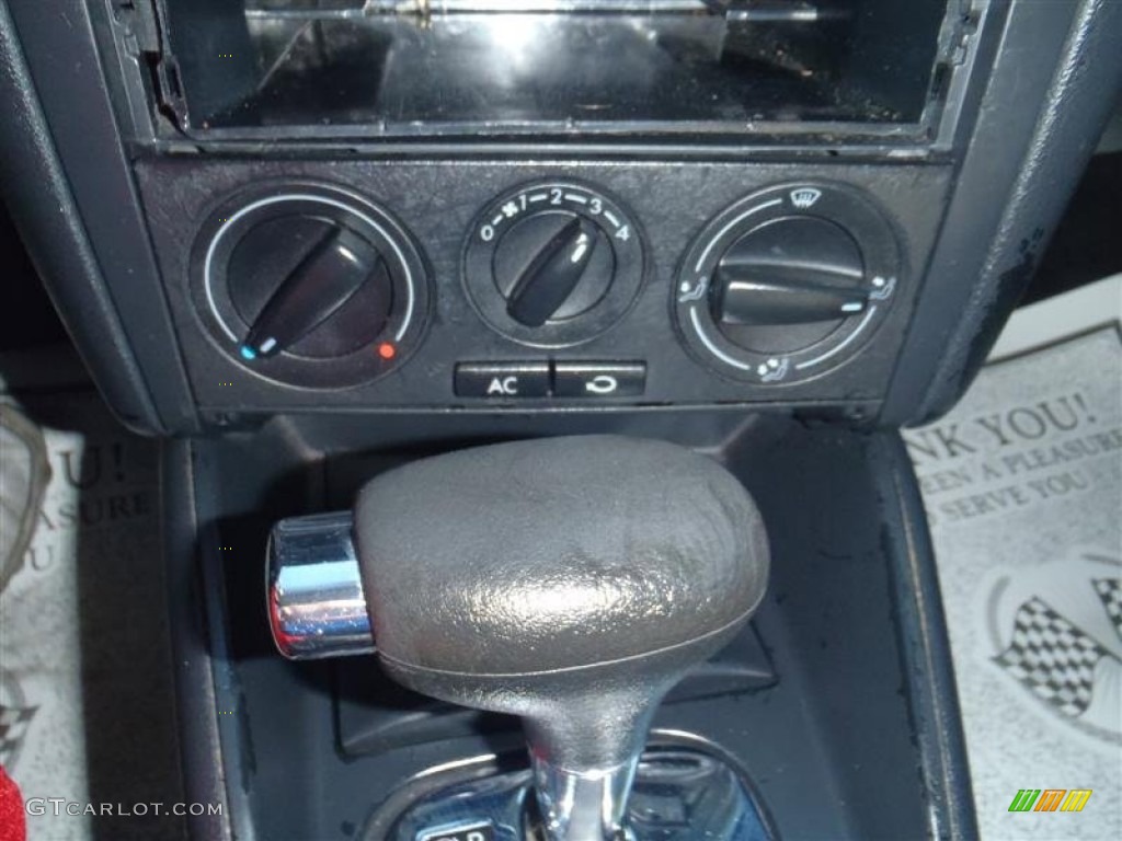 2002 Jetta GLS Sedan - Black / Black photo #45