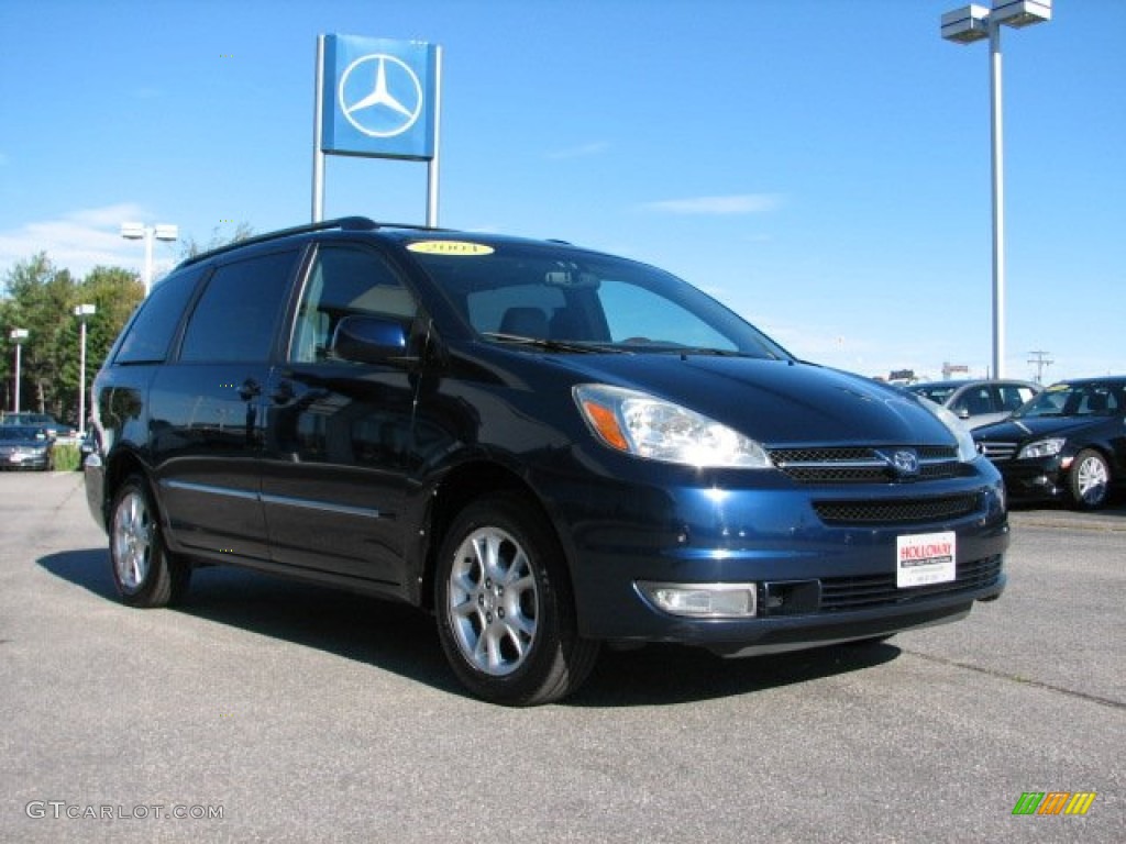 2004 Sienna XLE Limited AWD - Stratosphere Mica / Stone Gray photo #3