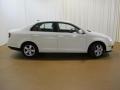 Campanella White - Jetta SE Sedan Photo No. 4