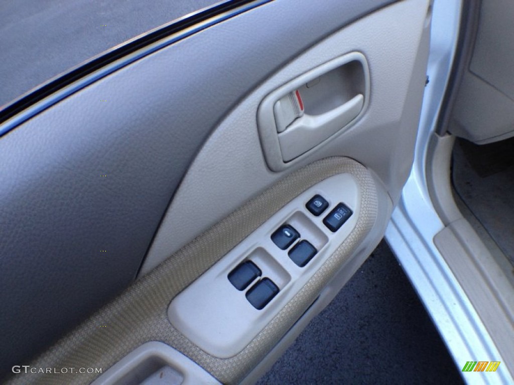 2002 Lancer LS - Innsbruck White / Tan photo #10