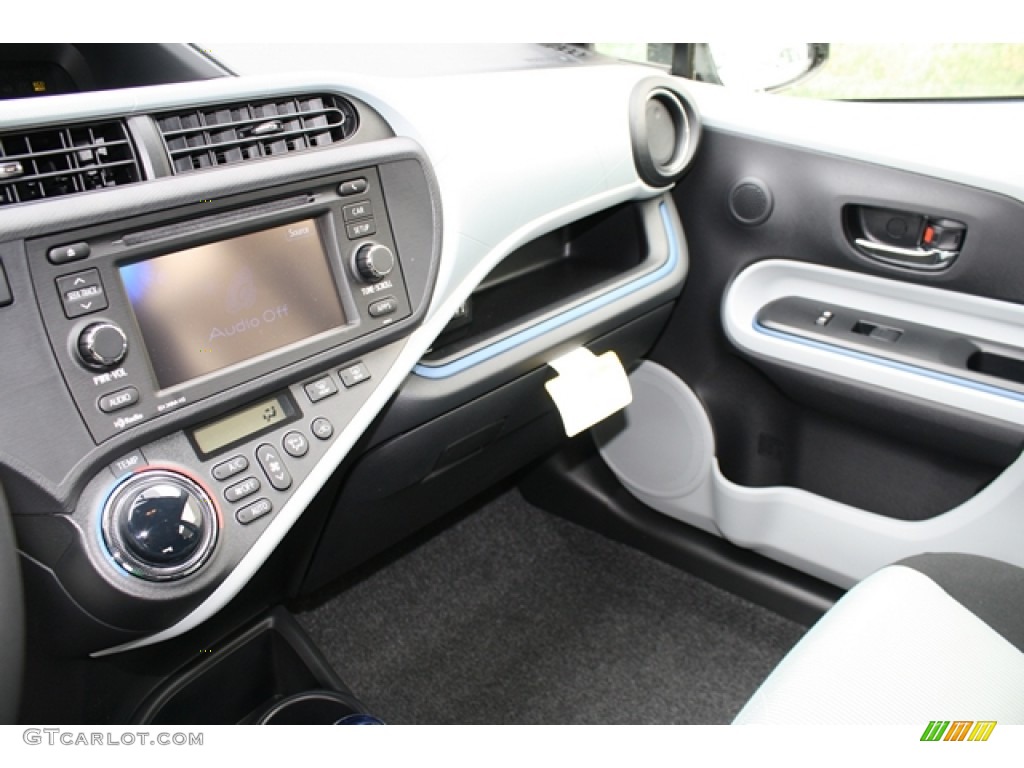 2012 Prius c Hybrid Three - Summer Rain Metallic / Light Blue Gray/Black photo #5