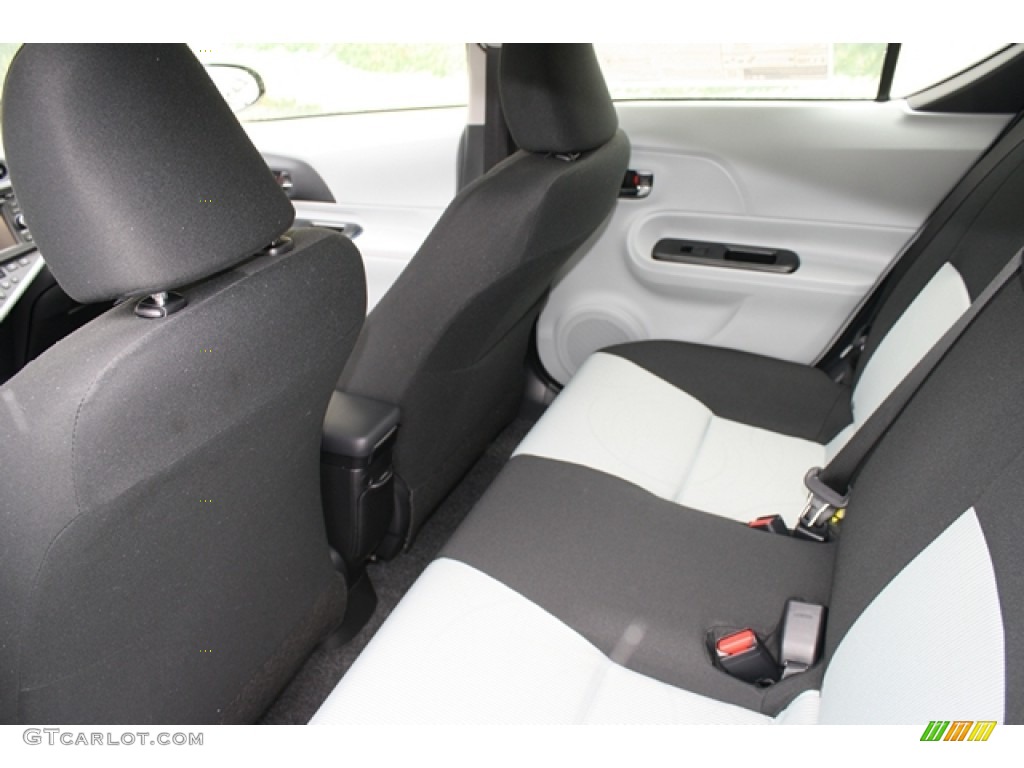 2012 Prius c Hybrid Three - Summer Rain Metallic / Light Blue Gray/Black photo #8