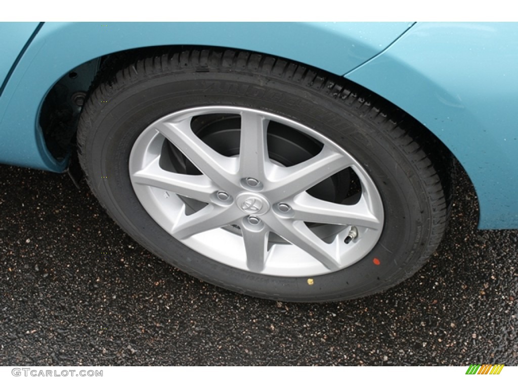 2012 Prius c Hybrid Three - Summer Rain Metallic / Light Blue Gray/Black photo #13