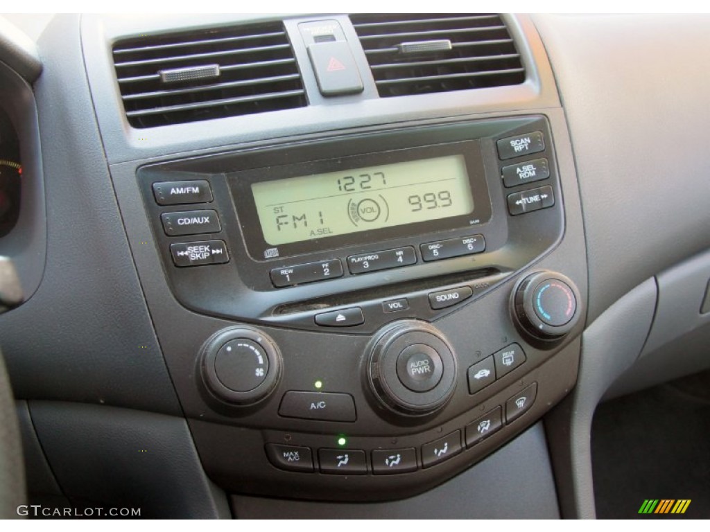 2004 Honda Accord DX Sedan Controls Photo #63500954