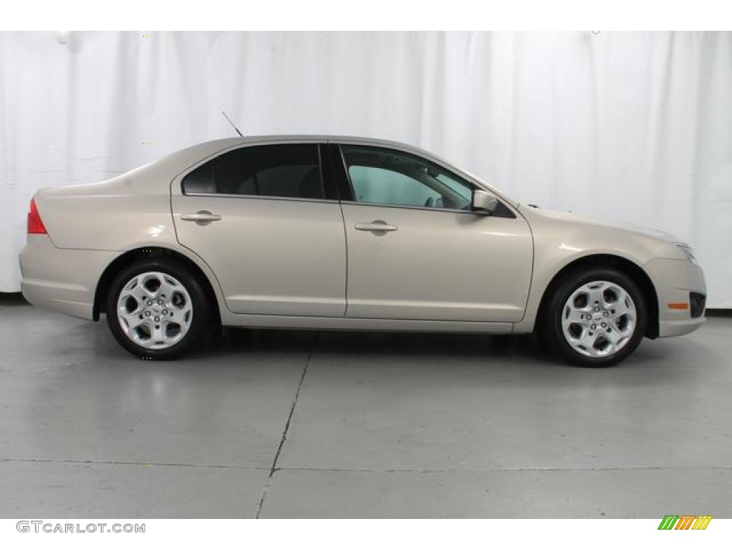 2010 Fusion SE - Smokestone Metallic / Medium Light Stone photo #4