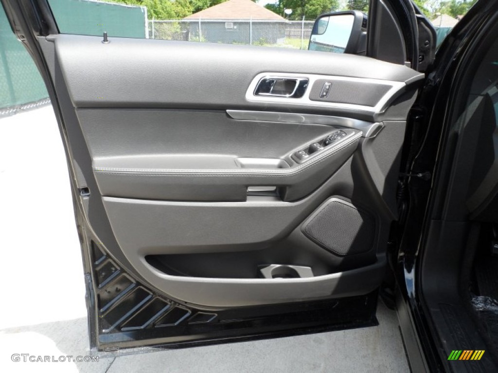 2013 Ford Explorer XLT Charcoal Black Door Panel Photo #63509008