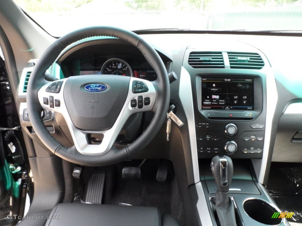 2013 Ford Explorer XLT Charcoal Black Dashboard Photo #63509031