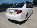 Super White - Camry SE Photo No. 3
