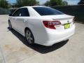 Super White - Camry SE Photo No. 5