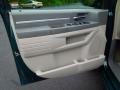 Melbourne Green Pearl - Grand Caravan SXT Photo No. 6
