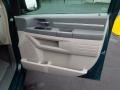 Melbourne Green Pearl - Grand Caravan SXT Photo No. 21