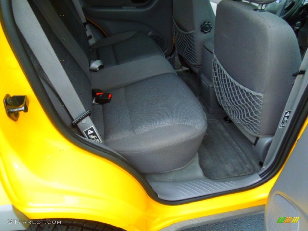 2002 Escape XLT V6 4WD - Chrome Yellow / Medium Graphite photo #17