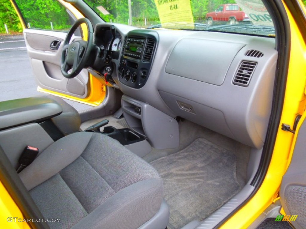2002 Escape XLT V6 4WD - Chrome Yellow / Medium Graphite photo #19