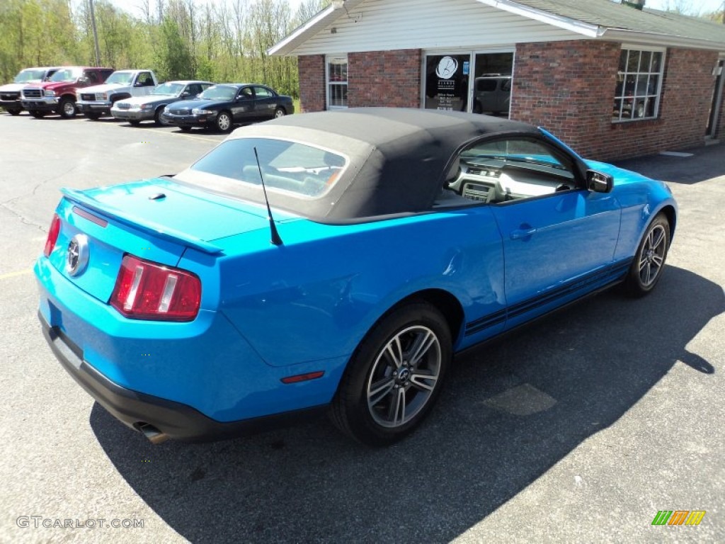 2010 Mustang V6 Premium Convertible - Grabber Blue / Stone photo #5