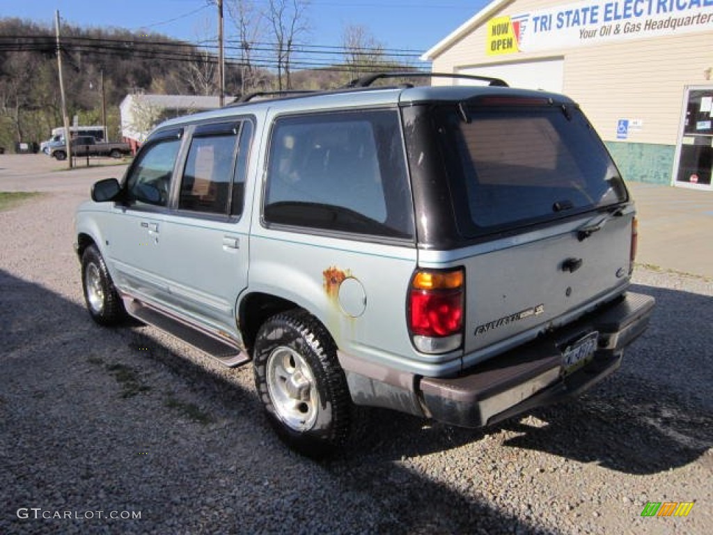 1996 Explorer XLT 4x4 - Light Willow Green Metallic / Grey photo #3