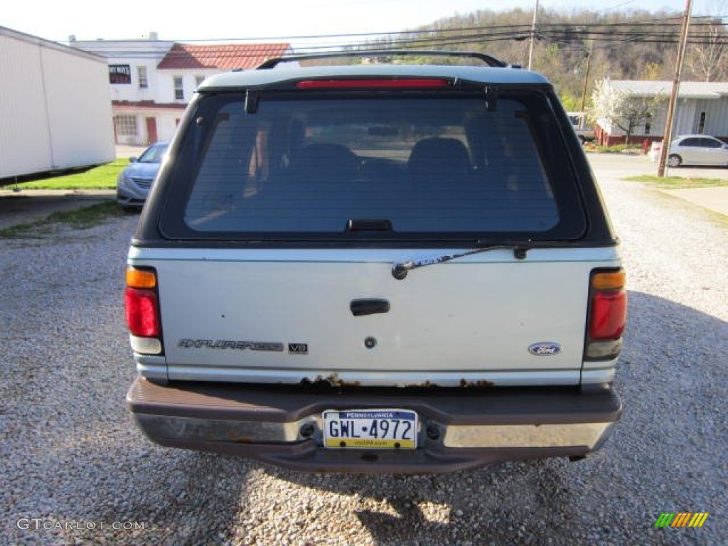 1996 Explorer XLT 4x4 - Light Willow Green Metallic / Grey photo #4