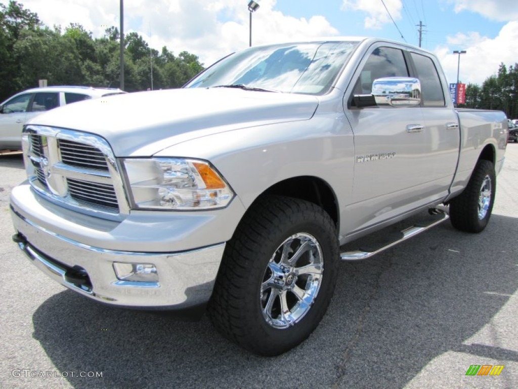 2011 Ram 1500 Big Horn Quad Cab 4x4 - Bright Silver Metallic / Dark Slate Gray/Medium Graystone photo #3