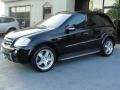 Black - ML 63 AMG 4Matic Photo No. 4