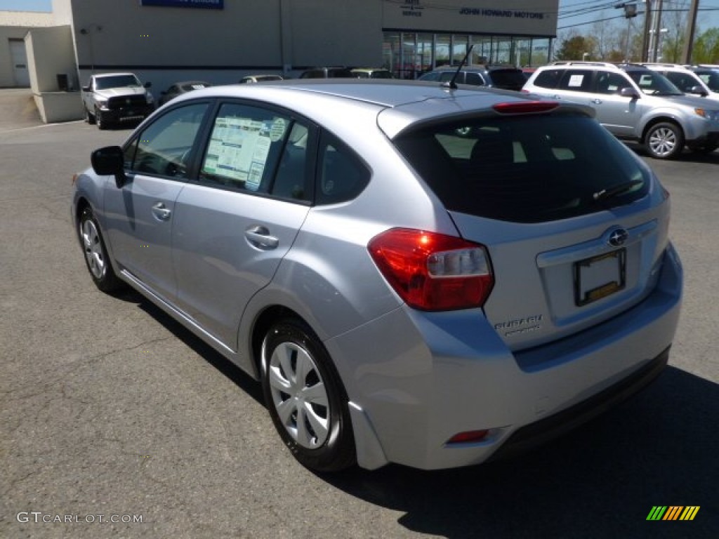 2012 Impreza 2.0i 5 Door - Ice Silver Metallic / Black photo #4