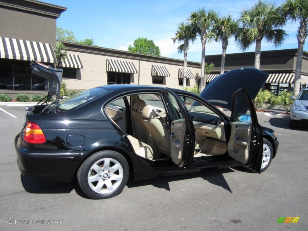 2002 3 Series 325i Sedan - Jet Black / Sand photo #16